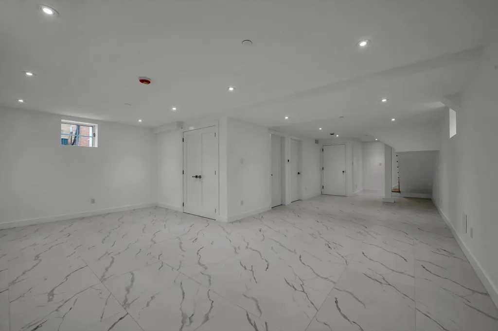 3369 164th Street Flushing NY 11358