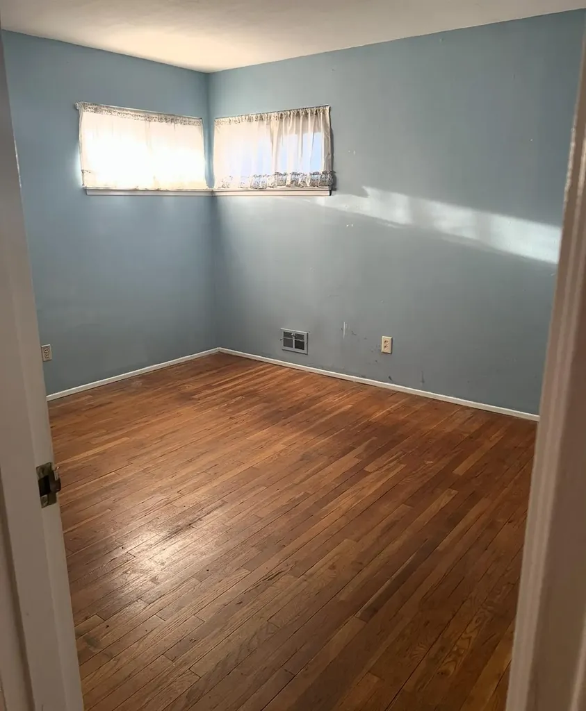 170 11th Street West Babylon NY 11704