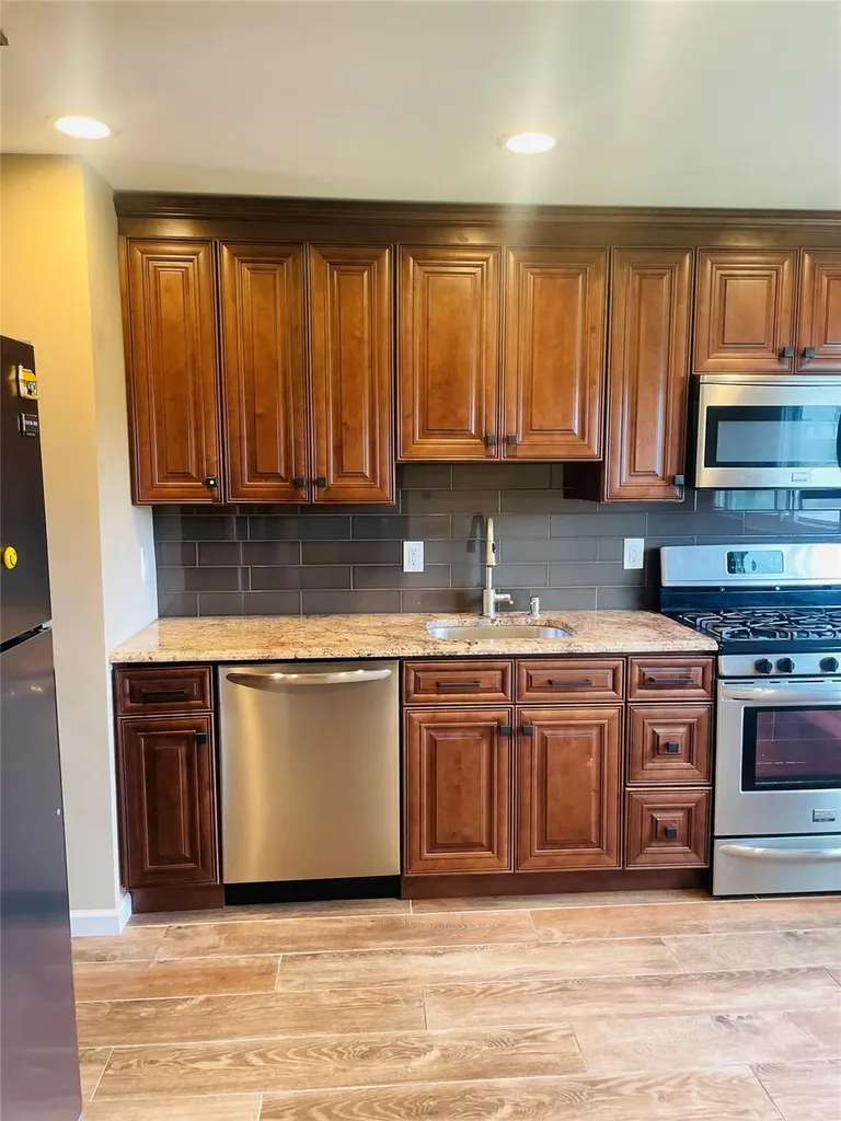 170 11th Street West Babylon NY 11704