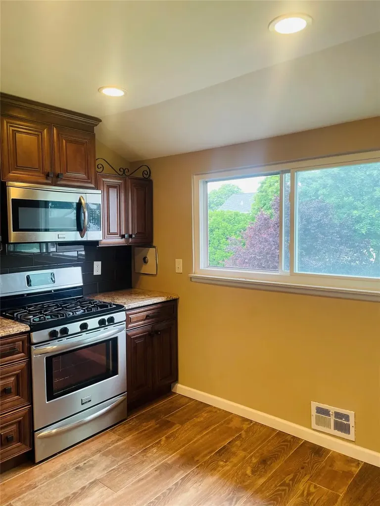 170 11th Street West Babylon NY 11704