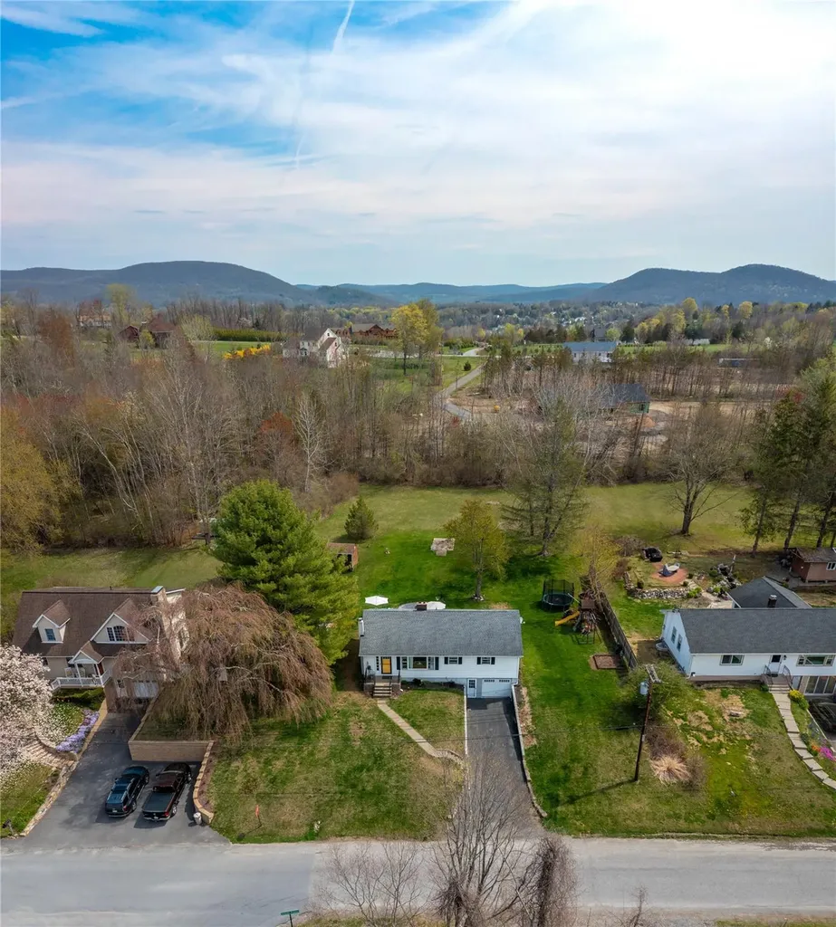 41 Hillside Avenue Wingdale NY 12594