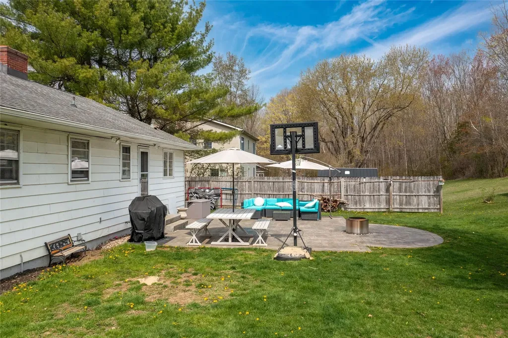 41 Hillside Avenue Wingdale NY 12594
