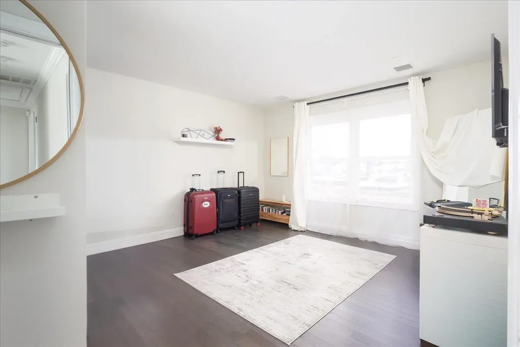 3258 Neptune Avenue Oceanside NY 11572