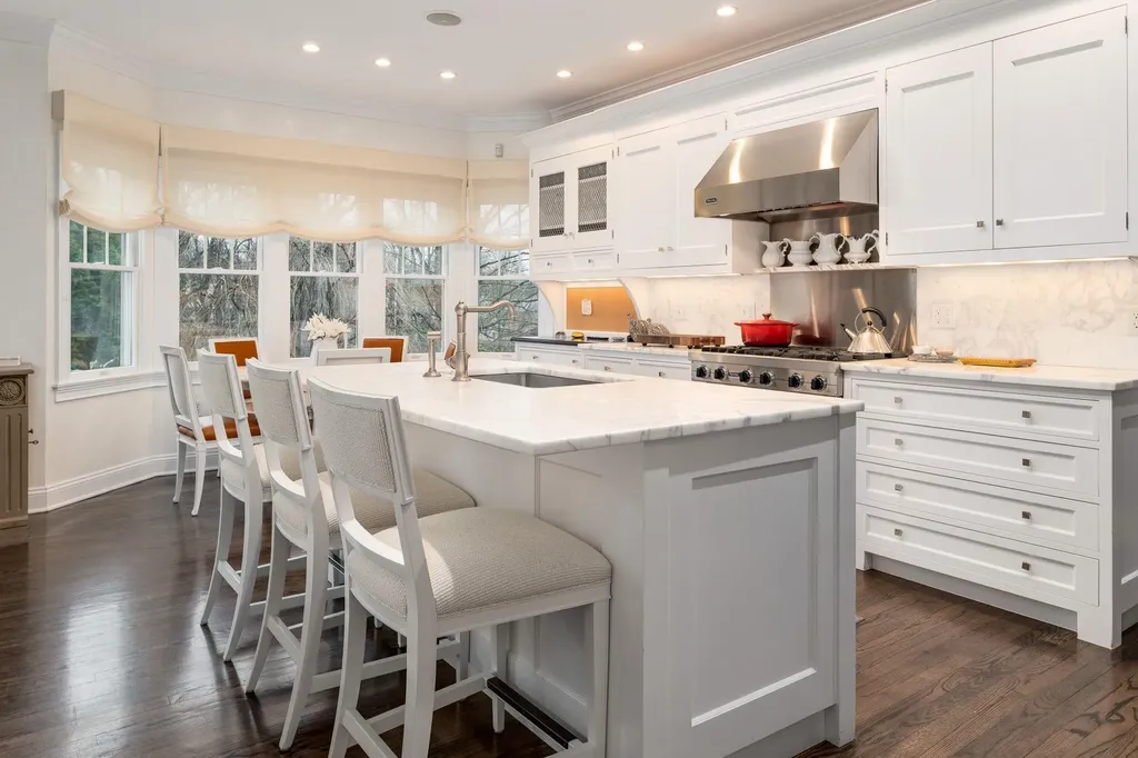 33 Raymond Street Darien CT 06820