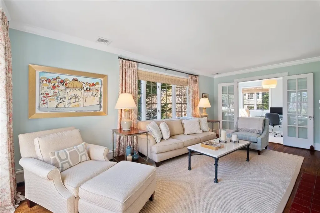 210 Clayton Road Scarsdale NY 10583