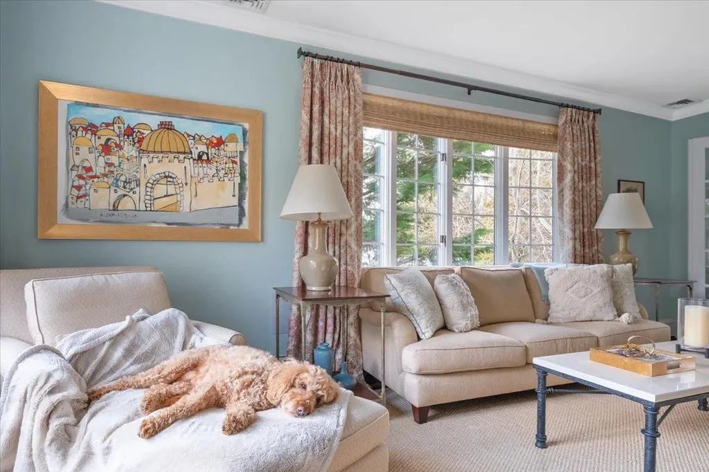 210 Clayton Road Scarsdale NY 10583