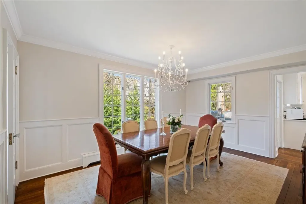 210 Clayton Road Scarsdale NY 10583