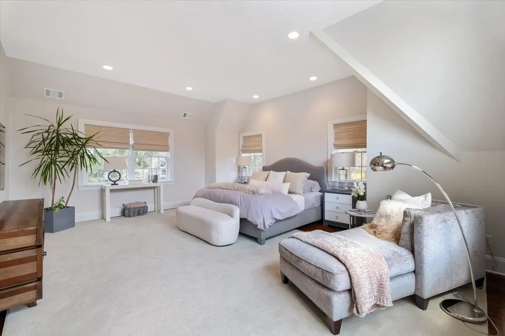 210 Clayton Road Scarsdale NY 10583