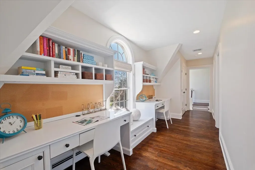 210 Clayton Road Scarsdale NY 10583
