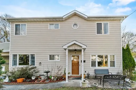 62 Cayuga Drive Peekskill NY 10566