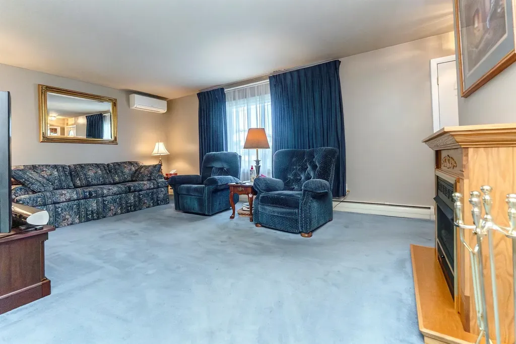 8 Vans Terrace Lake Katrine NY 12449
