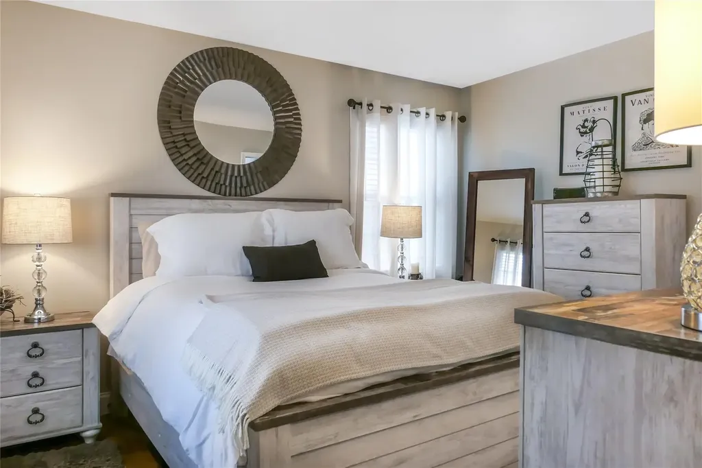 9 W Woodside Court Patchogue NY 11772
