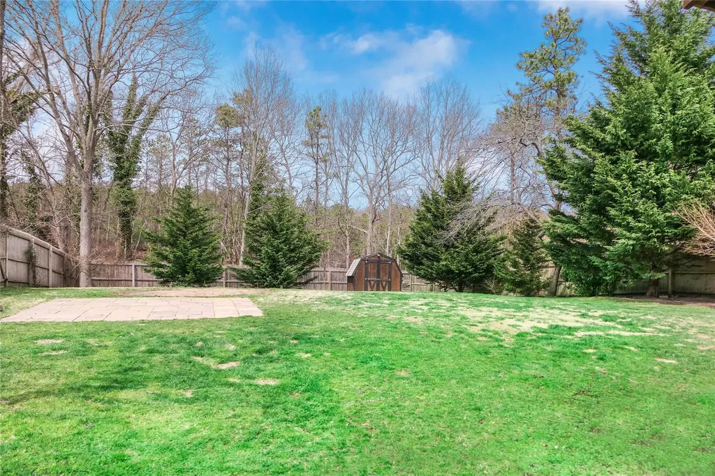9 W Woodside Court Patchogue NY 11772