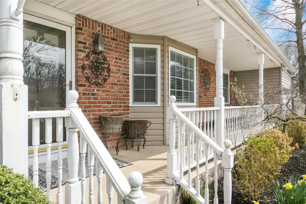 9 W Woodside Court Patchogue NY 11772