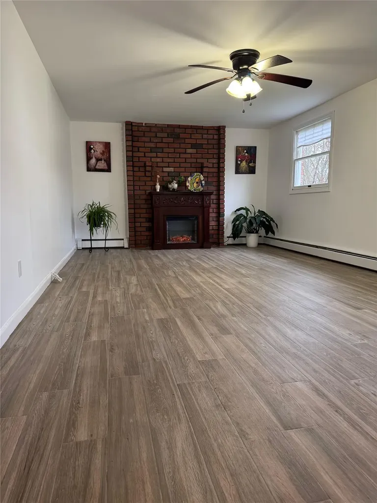 5 Humming Lane Coram NY 11727