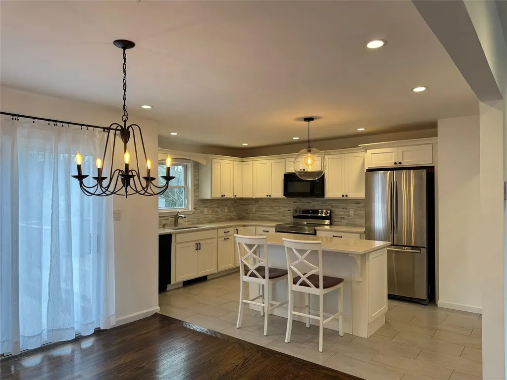 5 Humming Lane Coram NY 11727