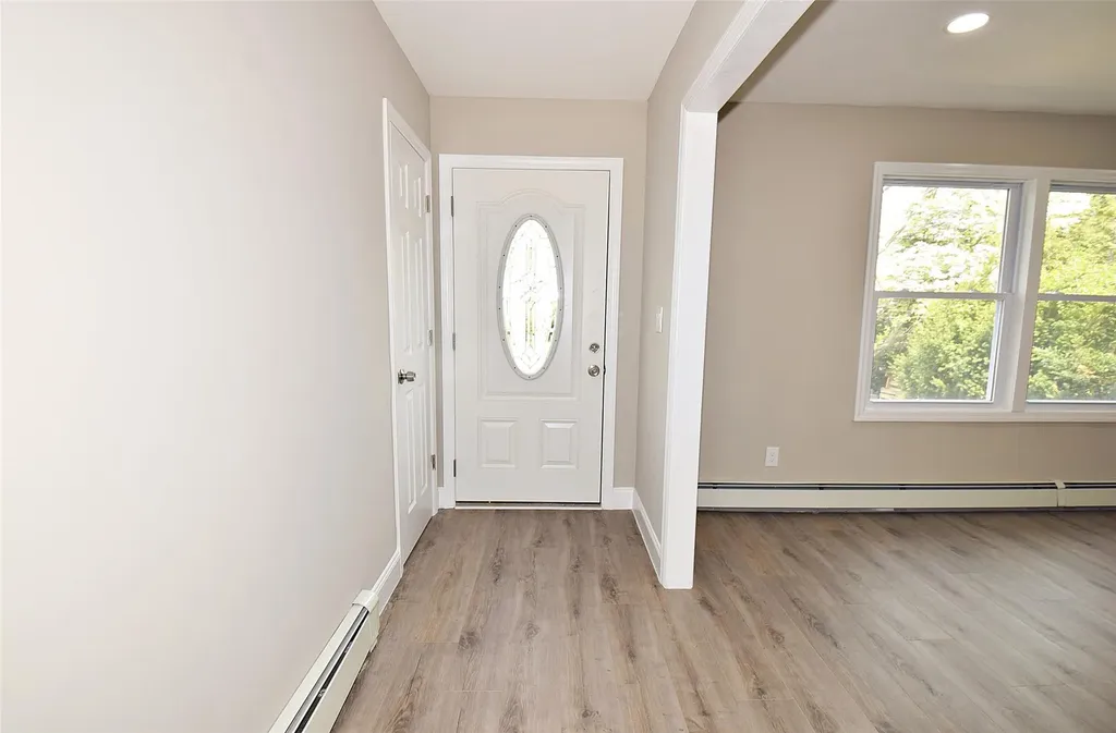 502 Nicolls Road Deer Park NY 11729