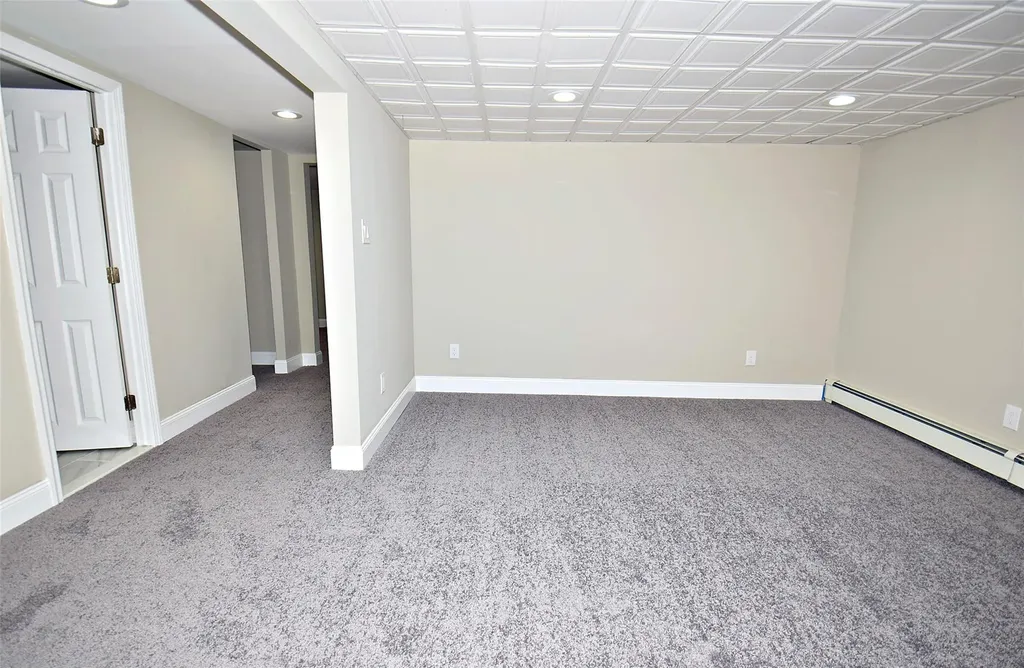502 Nicolls Road Deer Park NY 11729