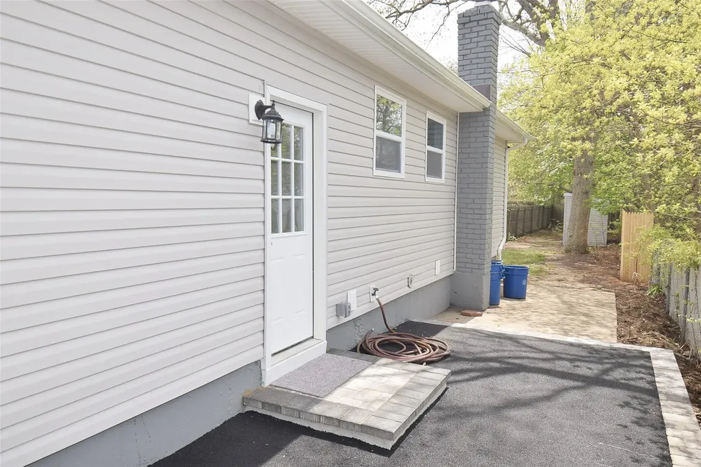 502 Nicolls Road Deer Park NY 11729