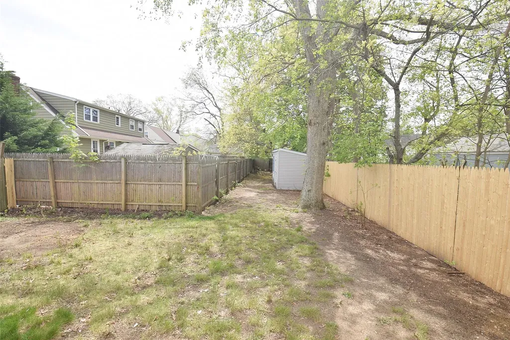 502 Nicolls Road Deer Park NY 11729