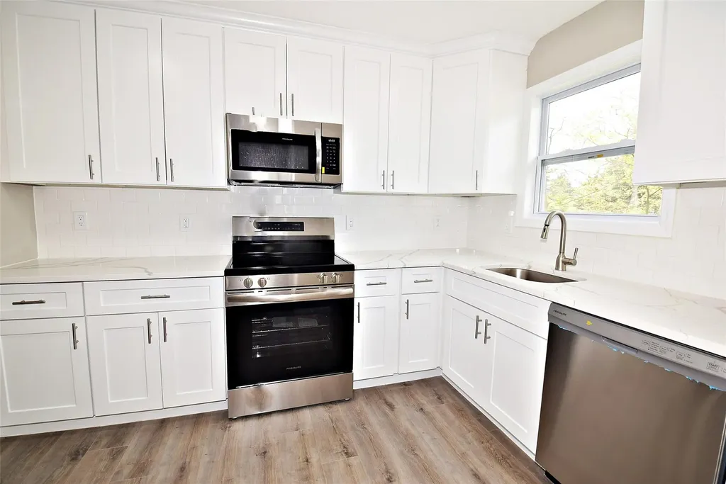 502 Nicolls Road Deer Park NY 11729