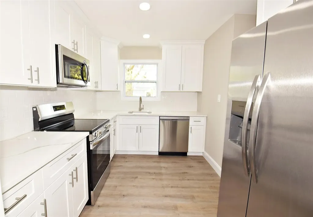 502 Nicolls Road Deer Park NY 11729