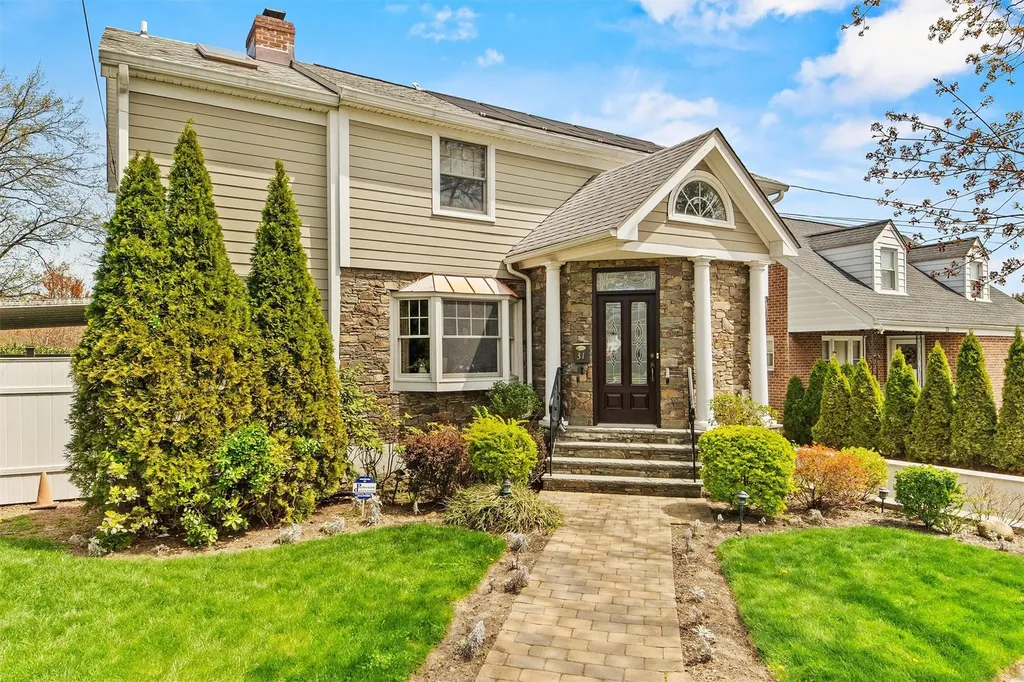 31 Clayton Place Yonkers NY 10704