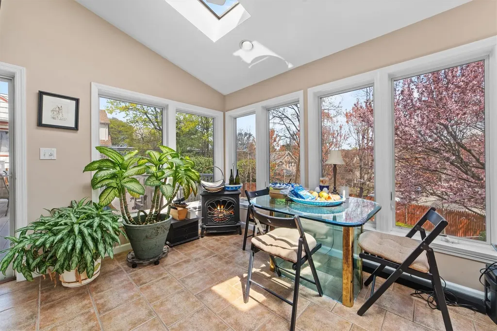 31 Clayton Place Yonkers NY 10704