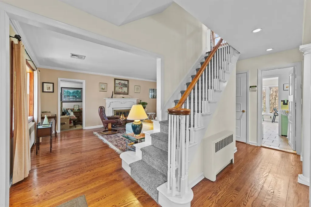 31 Clayton Place Yonkers NY 10704