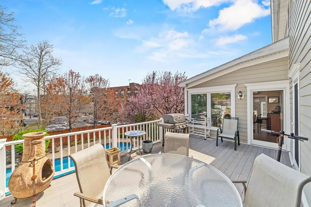 31 Clayton Place Yonkers NY 10704