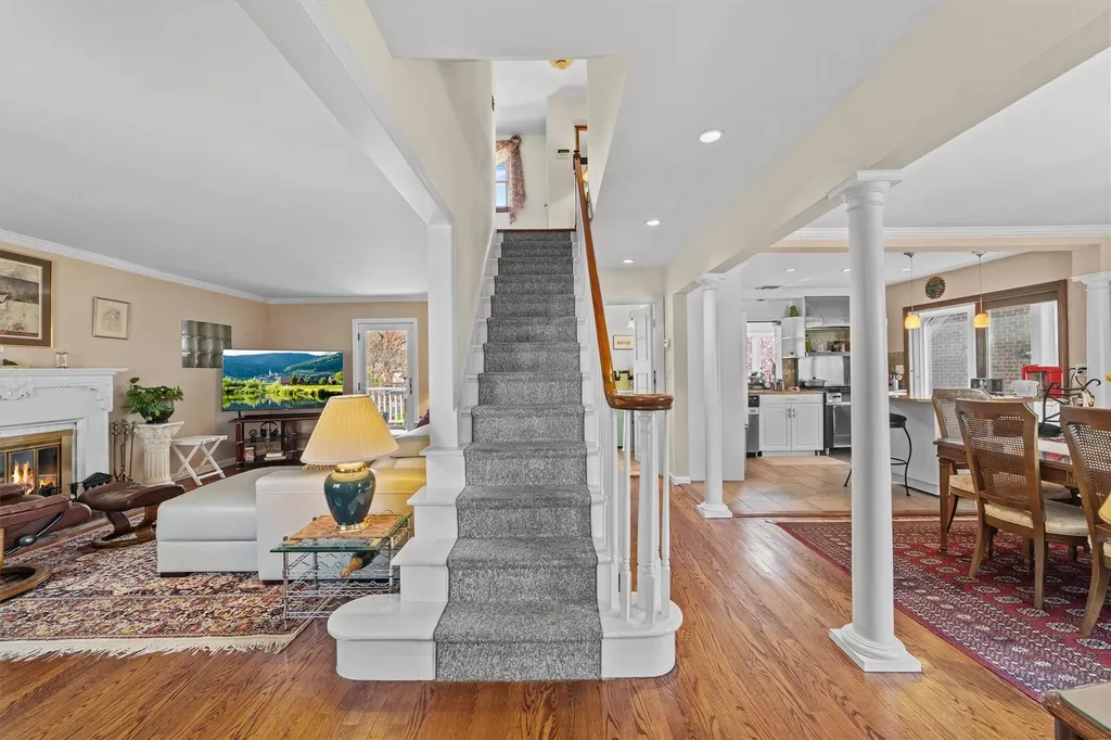 31 Clayton Place Yonkers NY 10704