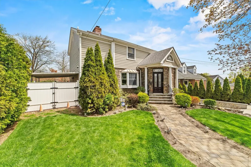 31 Clayton Place Yonkers NY 10704