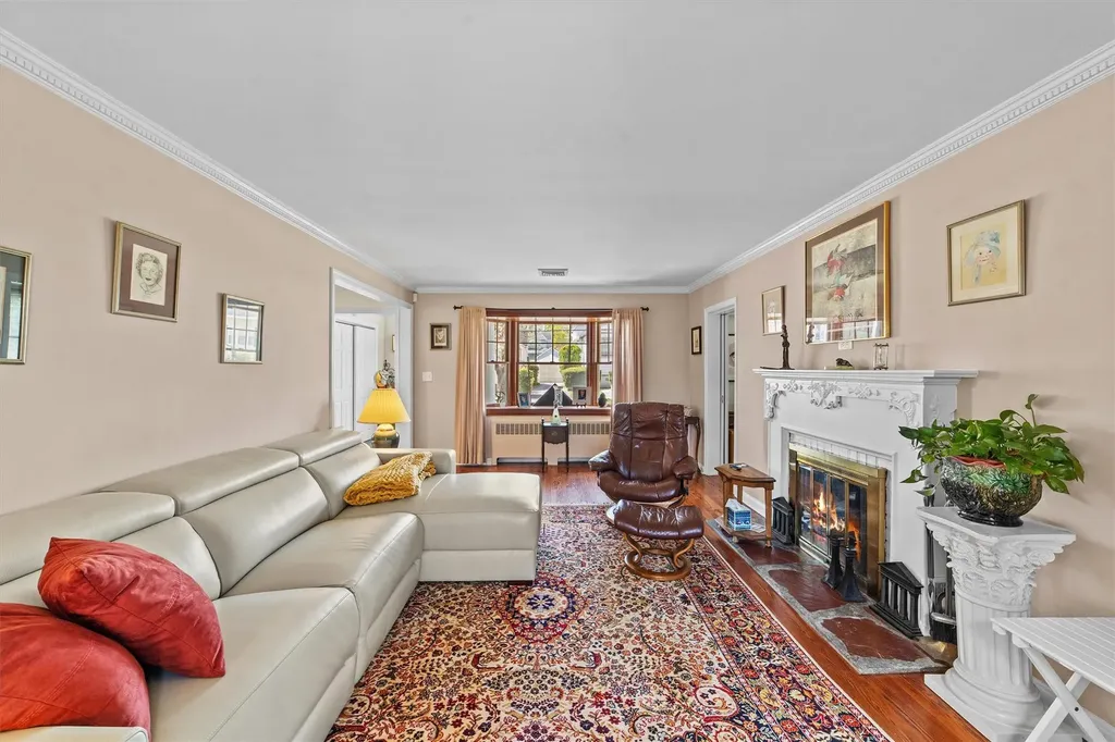 31 Clayton Place Yonkers NY 10704