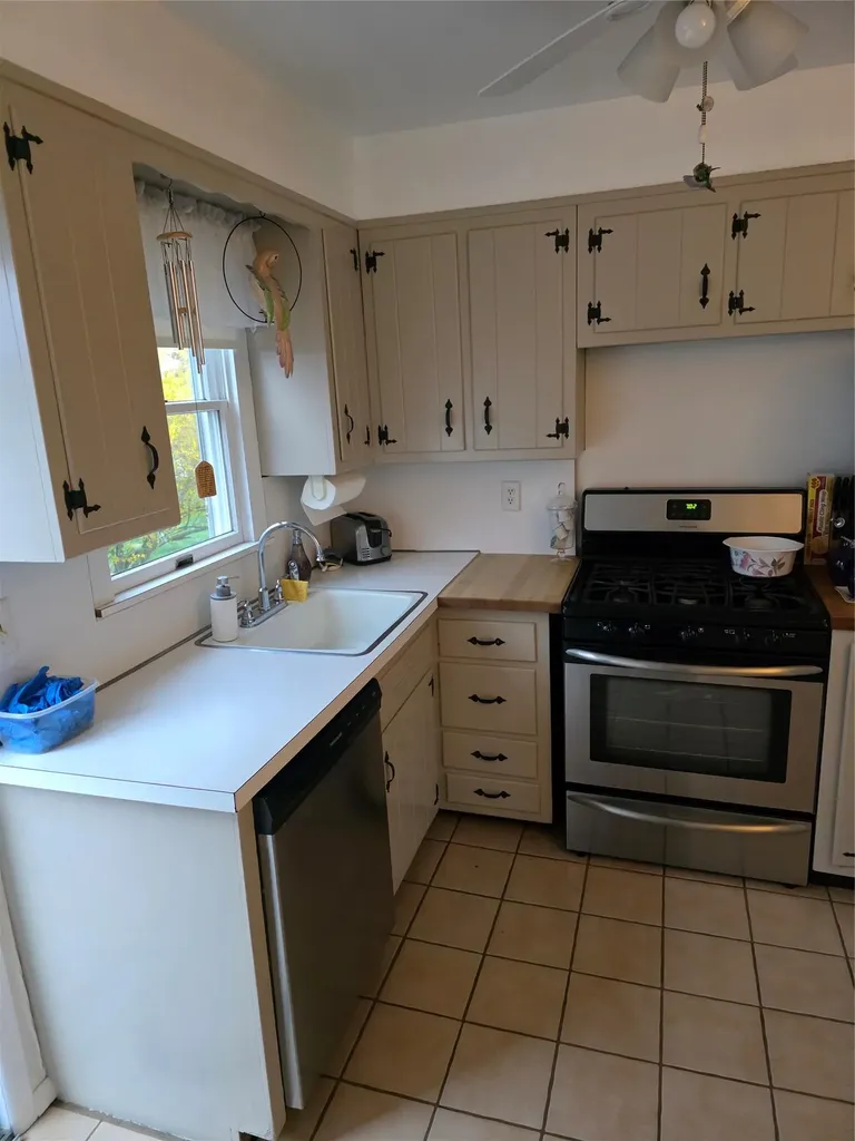 703 Pine Avenue West Islip NY 11795