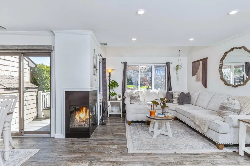 62 Jeremy Circle Nesconset NY 11767