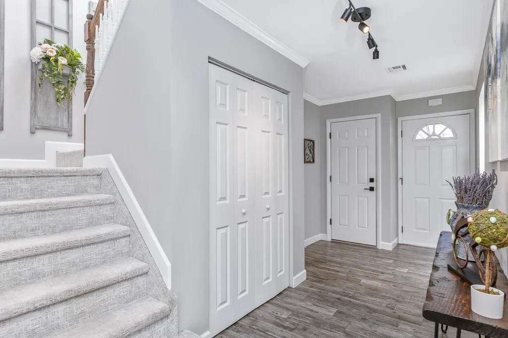 62 Jeremy Circle Nesconset NY 11767