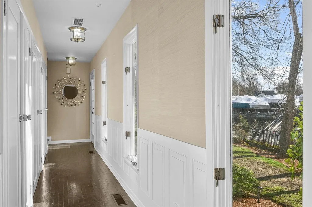 705 The Crescent Mamaroneck NY 10543