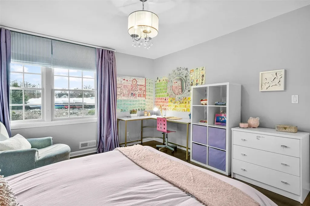705 The Crescent Mamaroneck NY 10543