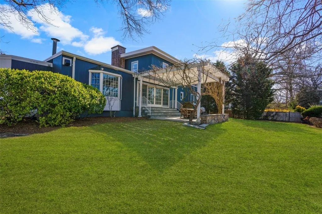 705 The Crescent Mamaroneck NY 10543