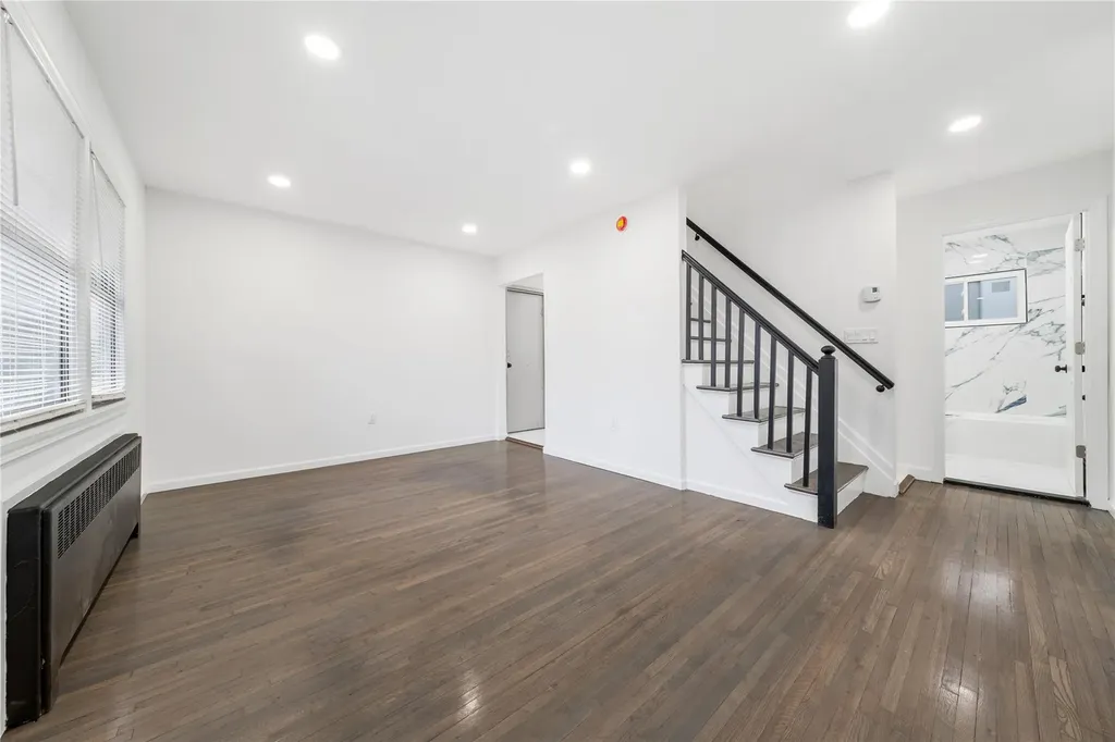 5 Duke Street Bay Shore NY 11706