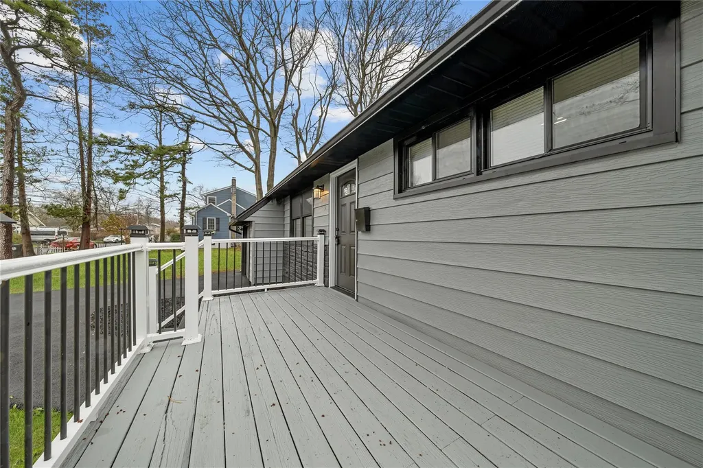 5 Duke Street Bay Shore NY 11706