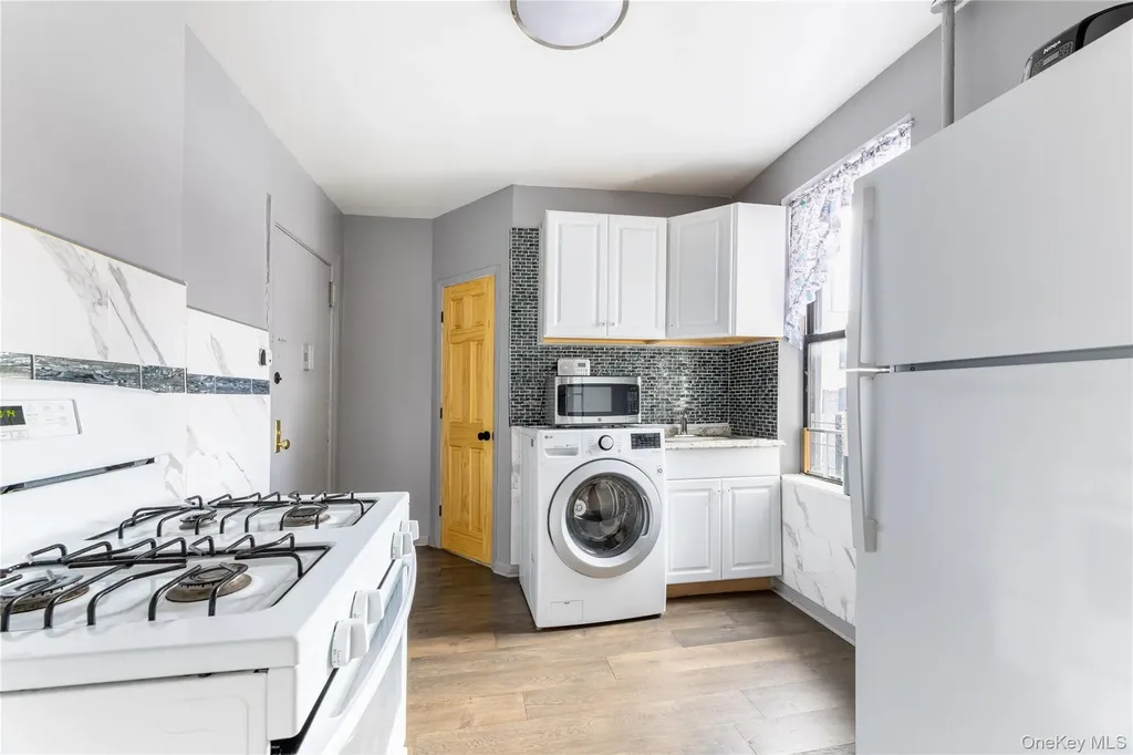 154 South 3rd Brooklyn NY 11211