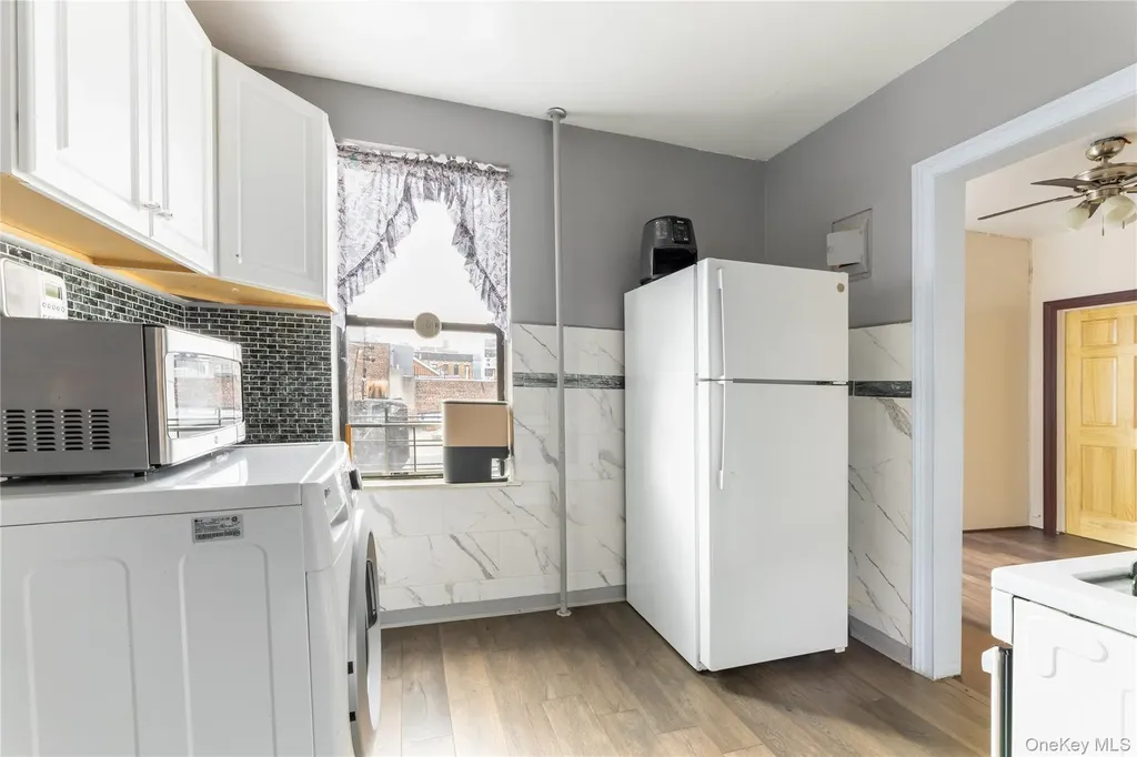 154 South 3rd Brooklyn NY 11211