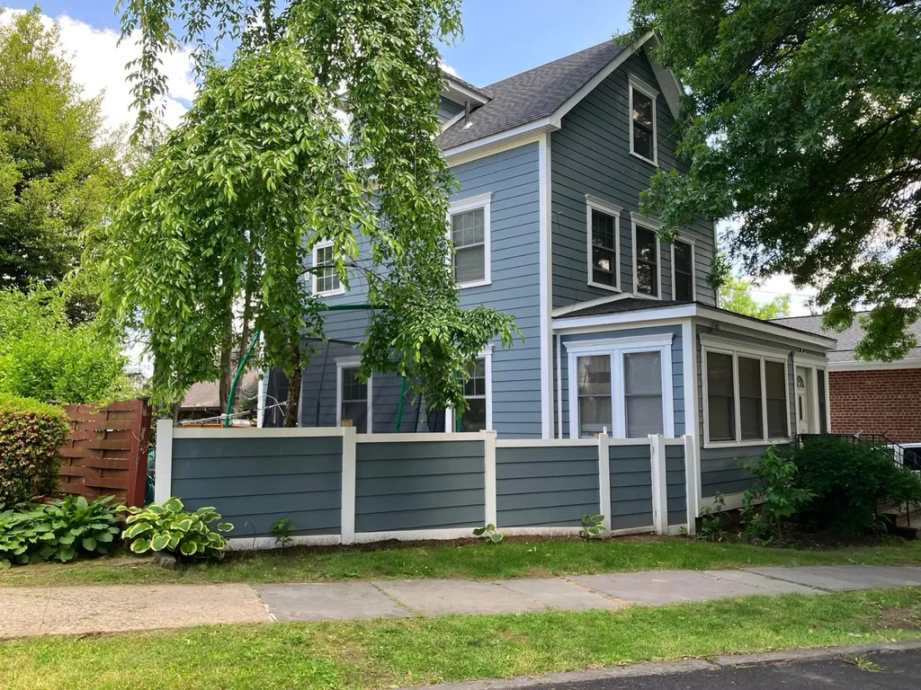 4296 Vireo Avenue Bronx NY 10470
