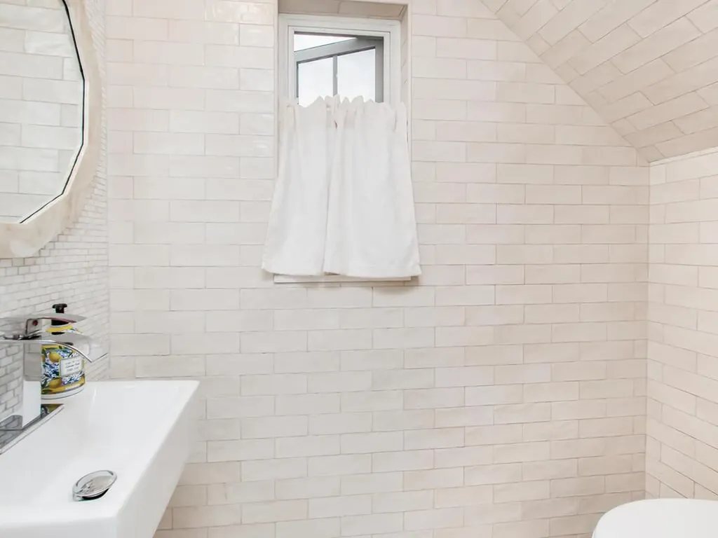 4296 Vireo Avenue Bronx NY 10470