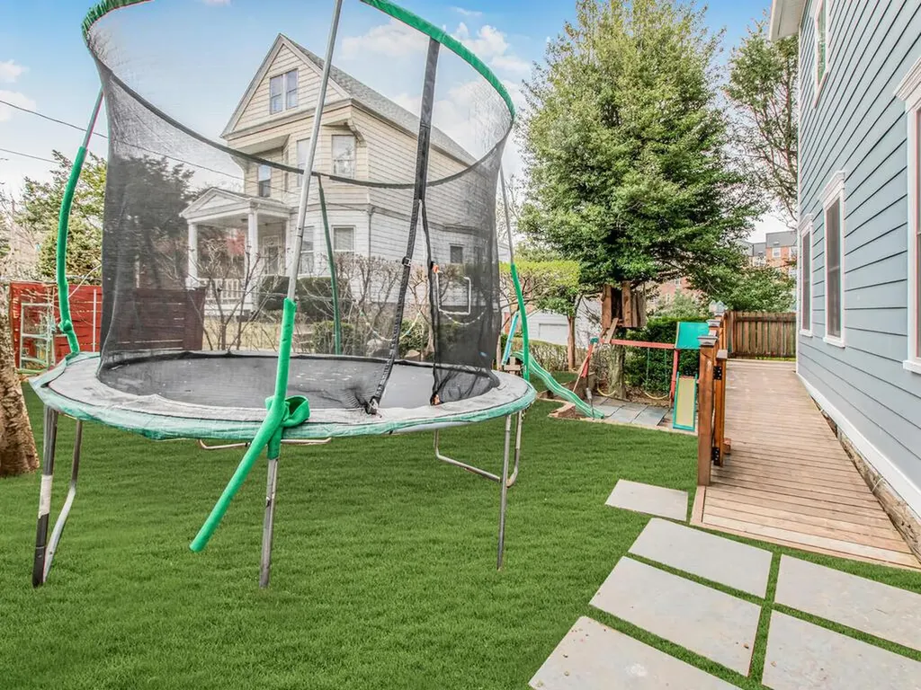 4296 Vireo Avenue Bronx NY 10470