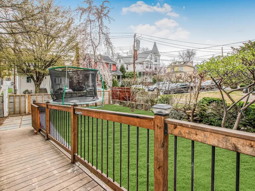 4296 Vireo Avenue Bronx NY 10470