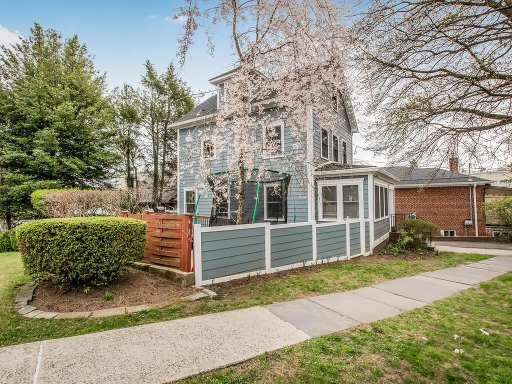 4296 Vireo Avenue Bronx NY 10470