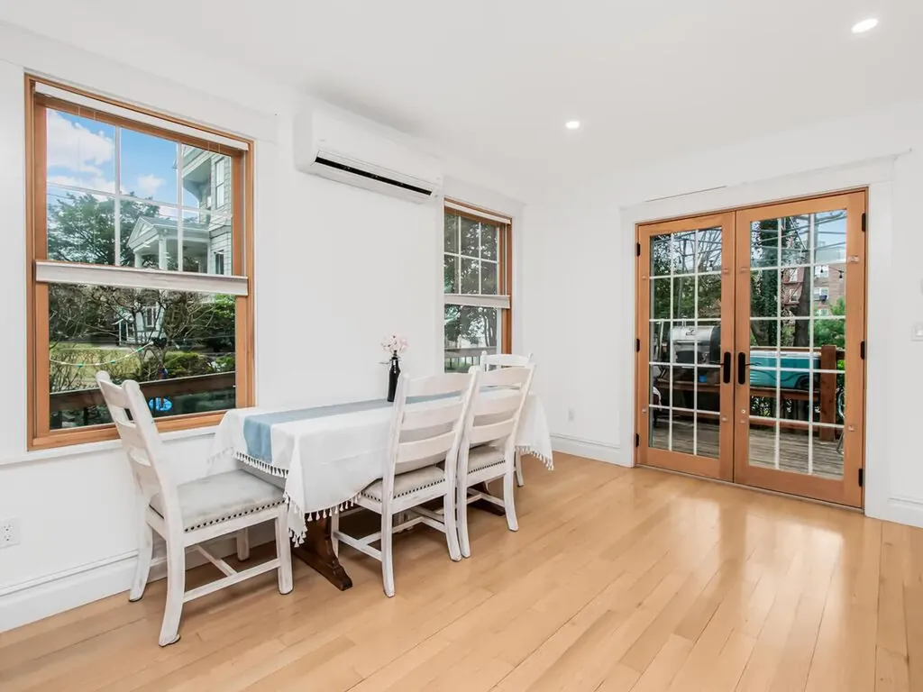 4296 Vireo Avenue Bronx NY 10470
