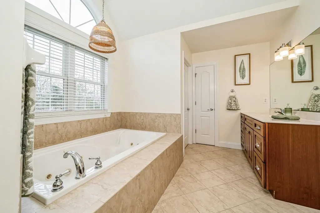 45 Camelot Drive Warwick NY 10990